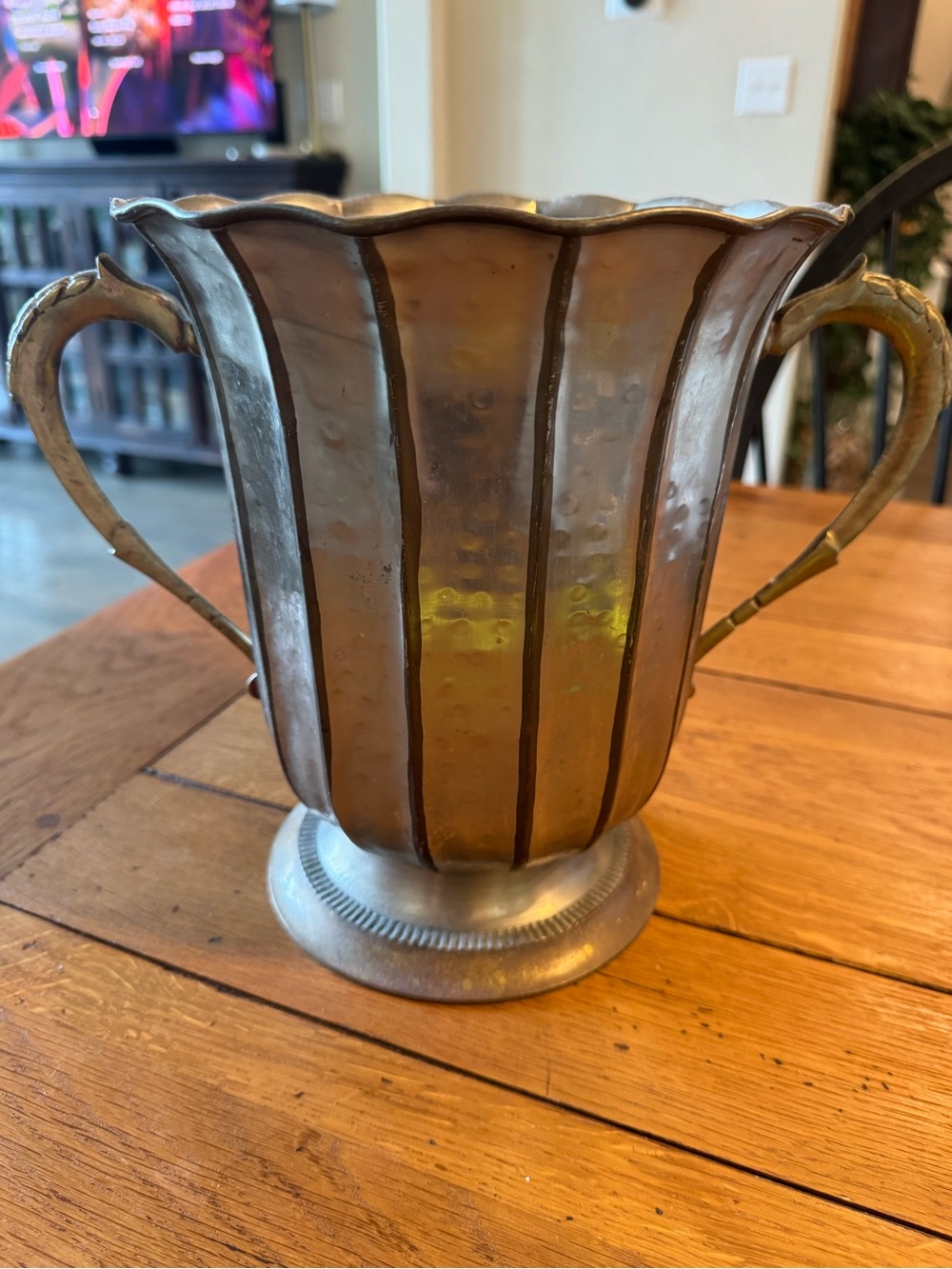 Vintage hammered two-tone brass and silver-plated ice bucket - Picture 3 of 7